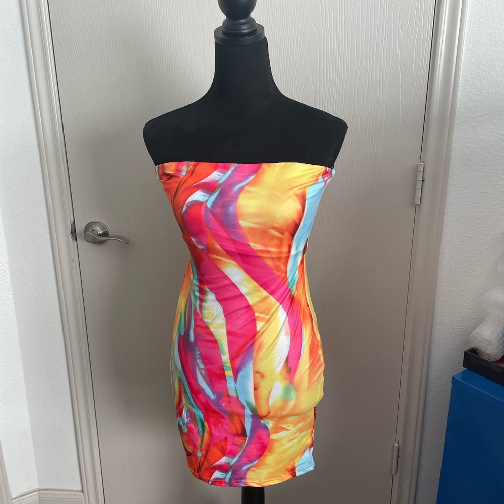 Body con dresses in multiple colors and patterns